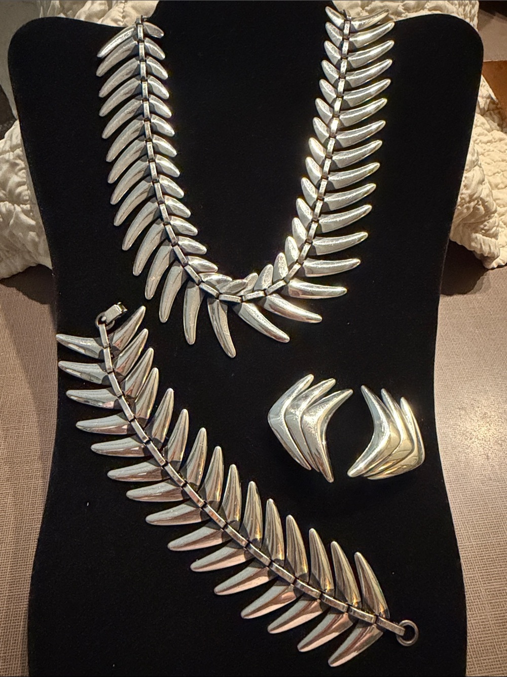 Vintage signed RAMÉ - mid century ATOMIC necklace, bracelet & clip earrings EUC